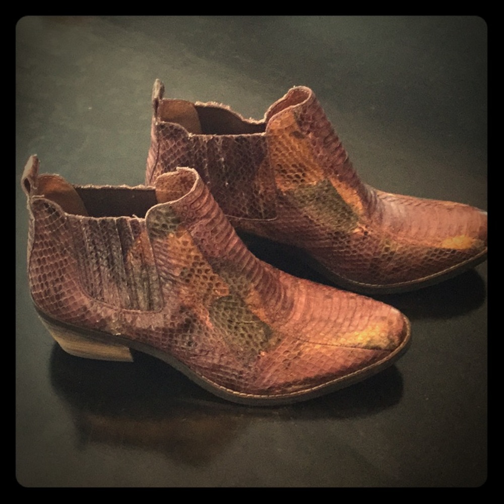 Vince Camuto ankle boots